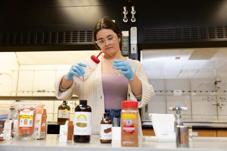 Moorea Whitfield '26 testing various cinnamon brand in Longwood's chemistry lab