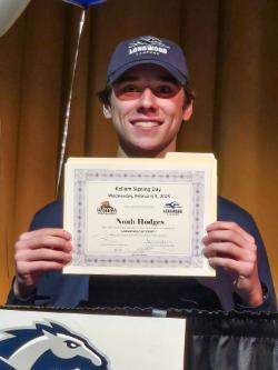 Noah Hodges ’29